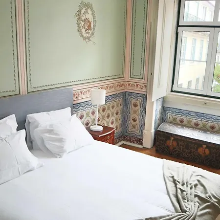 דירה Charming 1810s In Chiado Neighborhood