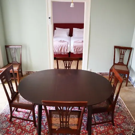 Charming 1810s In Chiado Neighborhood ליסבון